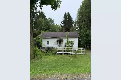 327 W Pine Street, Stanton, MI 48888 - Photo 1