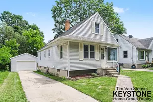 1258 Spring Ave NE, Grand Rapids, MI 49505 - Photo 1