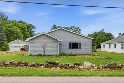 212 Woodland Avenue, Jackson, MI 49203 - Photo 1