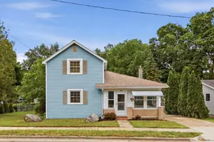 419 N Monroe Street SE, Lowell, MI 49331 - Photo 1