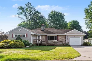 328 Milton Ave, Battle Creek, MI 49017 - Photo 1