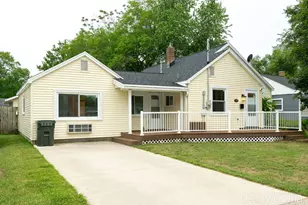2357 Crozier Ave, Muskegon, MI 49441 - Photo 1