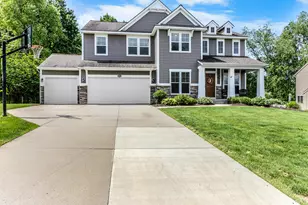 2852 N Saddle Ridge Ct NE, Rockford, MI 49341 - Photo 1