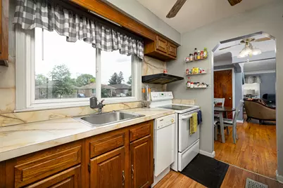 2225 McLain Avenue, Lincoln Park, MI 48146 - Photo 10