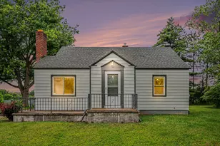 2215 Coolidge St, Lansing, MI 48906 - Photo 1