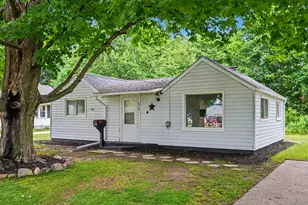 614 S Jefferson St, Sturgis, MI 49091 - Photo 1