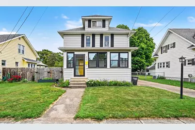 605 N Pleasant Street, Jackson, MI 49202 - Photo 1