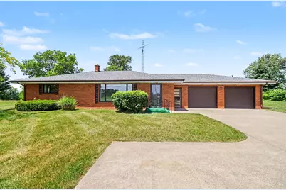 3865 E Empire Avenue, Benton Harbor, MI 49022 - Photo 1