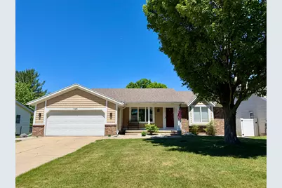945 Pembroke Street SE, Grand Rapids, MI 49508 - Photo 1