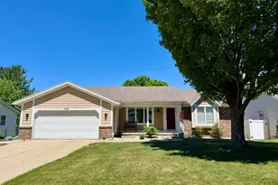 945 Pembroke St SE, Grand Rapids, MI 49508 - Photo 1