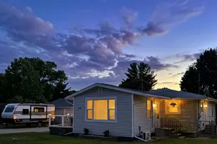 313 Ackerson Lake Dr, Jackson, MI 49201 - Photo 1