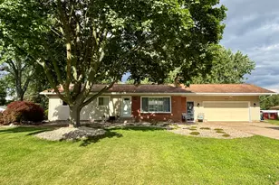 7524 Cherry Ave, Jenison, MI 49428 - Photo 1