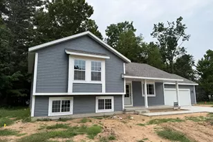 605 Spring St, Whitehall, MI 49461 - Photo 1