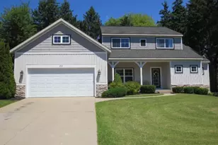 814 Katie Ct, Muskegon, MI 49441 - Photo 1