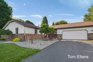 2945 Rolling Hills Ct, Hudsonville, MI 49426 - Photo 1