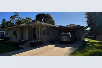 805 S Thompson Street, Jackson, MI 49203 - Photo 1