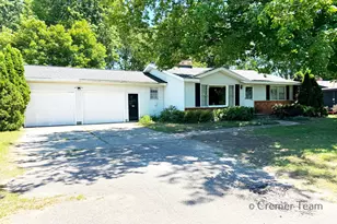 9068 Victor Ave, Jenison, MI 49428 - Photo 1