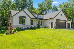 4548 Winding Crk Ln, Zeeland, MI 49464 - Photo 1