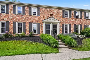 2529 Abbington Dr SE, Grand Rapids, MI 49506 - Photo 1
