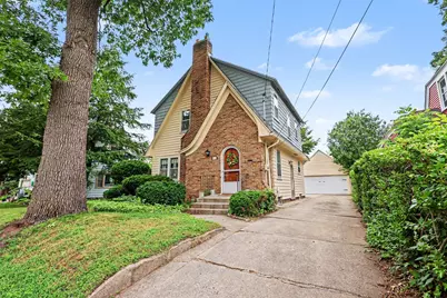 825 Oaklawn Street NE, Grand Rapids, MI 49505 - Photo 1