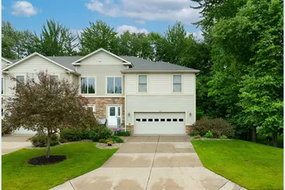 907 N Sandalwood Circle #71, Norton Shores, MI 49441 - Photo 1