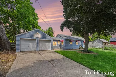 212.5 E Montcalm Street, Greenville, MI 48838 - Photo 1