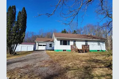 7495 E McBrides Road, Edmore, MI 48829 - Photo 1