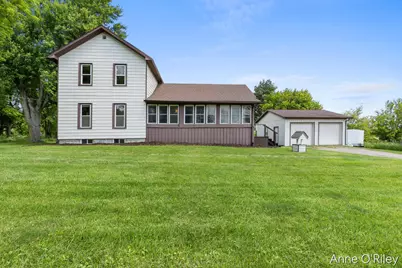 2811 E Vermontville Highway, Charlotte, MI 48813 - Photo 1
