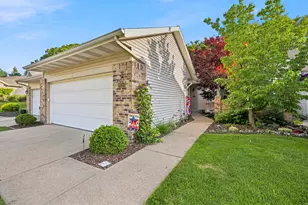 2203 Shetland Dr NE, Grand Rapids, MI 49505 - Photo 1