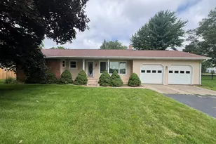 152 W Chicago Rd, Coldwater, MI 49036 - Photo 1
