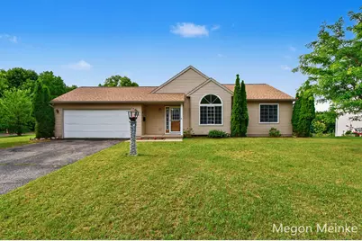 105 Pineview Drive, Belding, MI 48809 - Photo 1