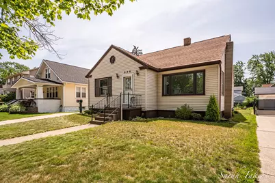 926 Franklin Avenue, Grand Haven, MI 49417 - Photo 1