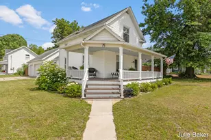 40 S Monroe St NE, Rockford, MI 49341 - Photo 1