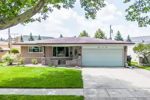 14490 Edshire Dr, Sterling Heights, MI 48312 - Photo 1