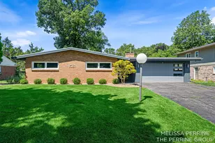 1621 Woodcliff Ave SE, Grand Rapids, MI 49506 - Photo 1