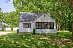 17 N Division Ave, Holland, MI 49424 - Photo 1