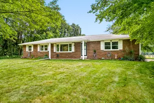 15769 S 29th St, Vicksburg, MI 49097 - Photo 1
