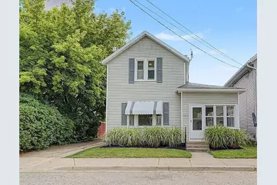 620 Davis Avenue NW, Grand Rapids, MI 49504 - Photo 1