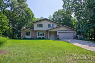 3752 Greensview Ct, Dorr, MI 49323 - Photo 1