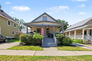 450 Slayton Ave, Grand Haven, MI 49417 - Photo 1
