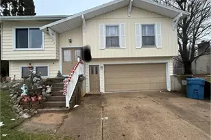 2582 McIntosh Ave NE, Grand Rapids, MI 49525 - Photo 1
