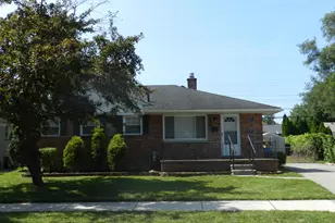 4318 Adams Cir, Wayne, MI 48184 - Photo 1