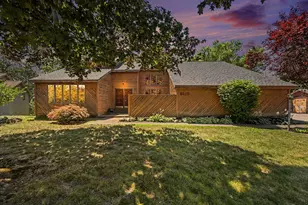 2810 Wausaukee Dr NE, Grand Rapids, MI 49525 - Photo 1