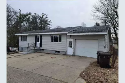 317 N Warren Avenue, Big Rapids, MI 49307 - Photo 1