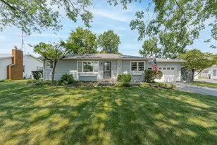 1061 Wedgewood Rd, Saint Joseph, MI 49085 - Photo 1