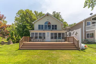 11818 Algonquin Drive, Pinckney, MI 48169 - Photo 1