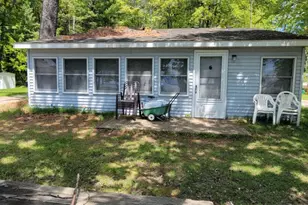 6343 E Houghton Lake Dr, Houghton Lake, MI 48629 - Photo 1