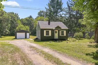2304 Central Avenue, Muskegon, MI 49445 - Photo 1