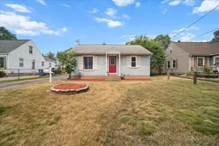 939 Canterbury St SW, Wyoming, MI 49509 - Photo 1