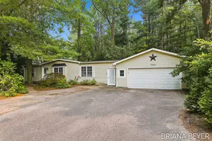 70354 16th Ave, South Haven, MI 49090 - Photo 1